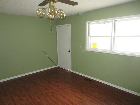 3rd image of 514 N Iowa St