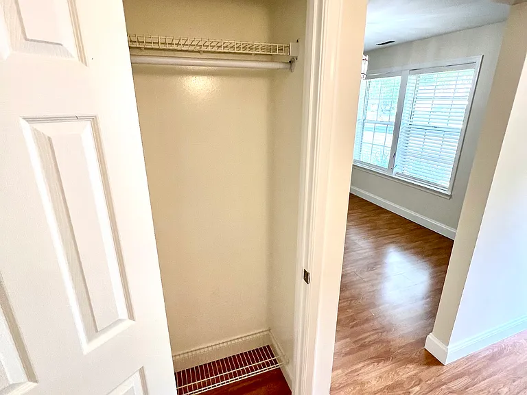 9140 Honeysuckle Dr — Photo 3