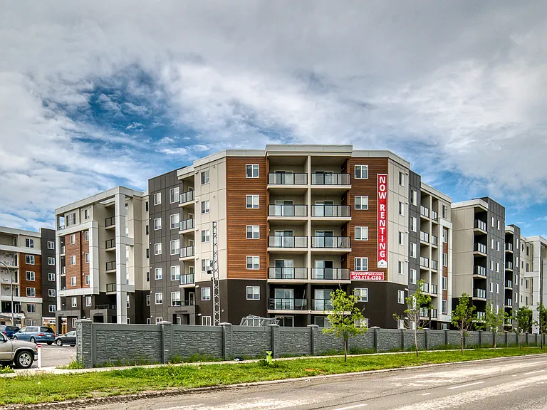 73 Skyview Point Cres NE — Photo 110