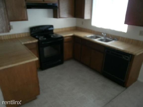 600_3966.green_002[1]