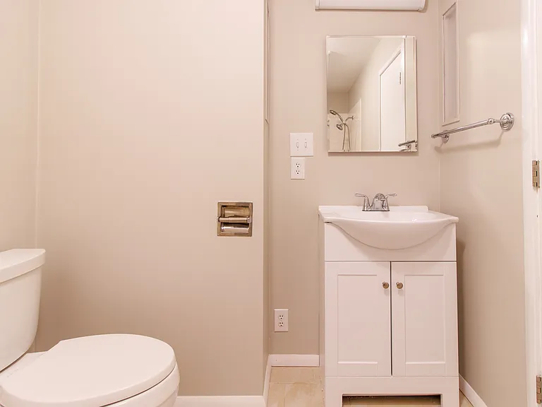 1445 Rolling Ridge Dr — Photo 14
