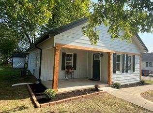 124 R St, Bedford, IN 47421