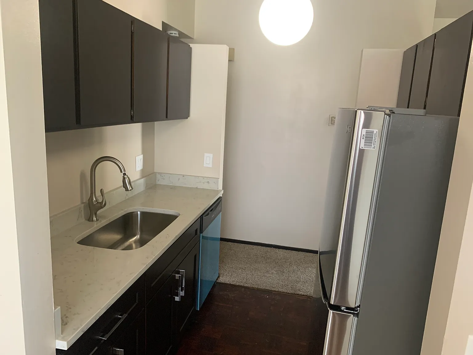2 bed, 850 sqft, $1,200 — Photo 1