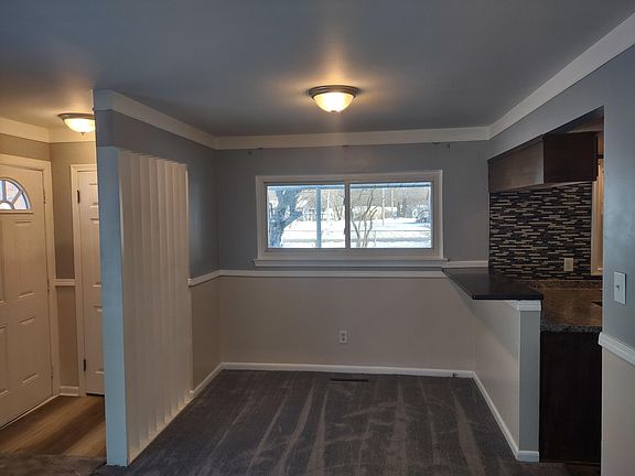 4th image of 1005 Zephyr St
