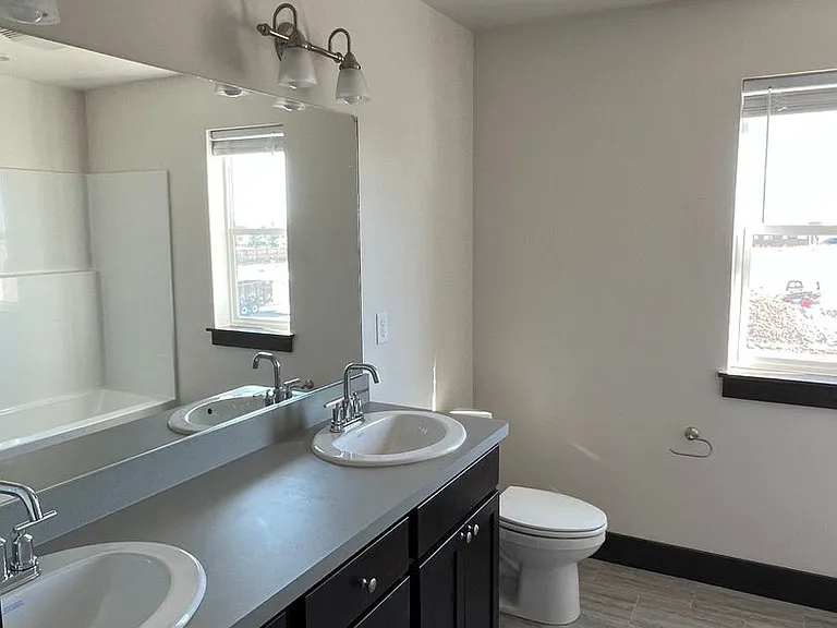 2021 Windjammer Way #C — Photo 7