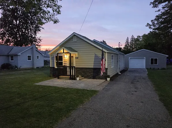 1815 Kilbourn Ave, Owosso, MI 48867