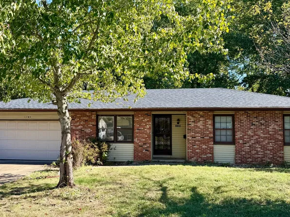 1104 S Paula Ave, Springfield, MO 65804