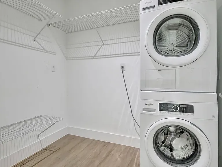 4100 SW 64th Ave #315 — Photo 6