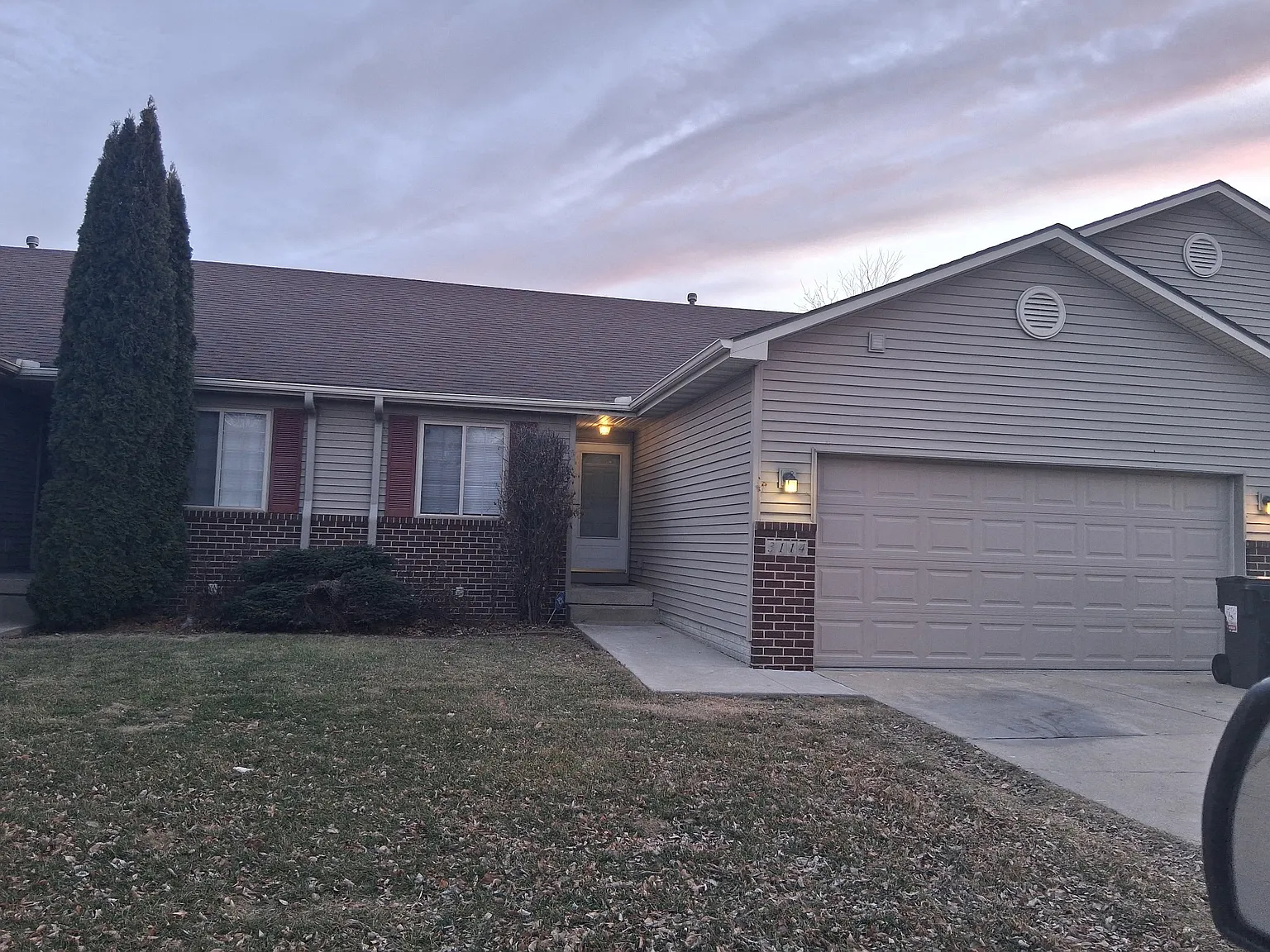 3114 SE Turnberry Dr — Photo 1