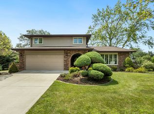 9101 Sheri Ln, Orland Park, IL 60462