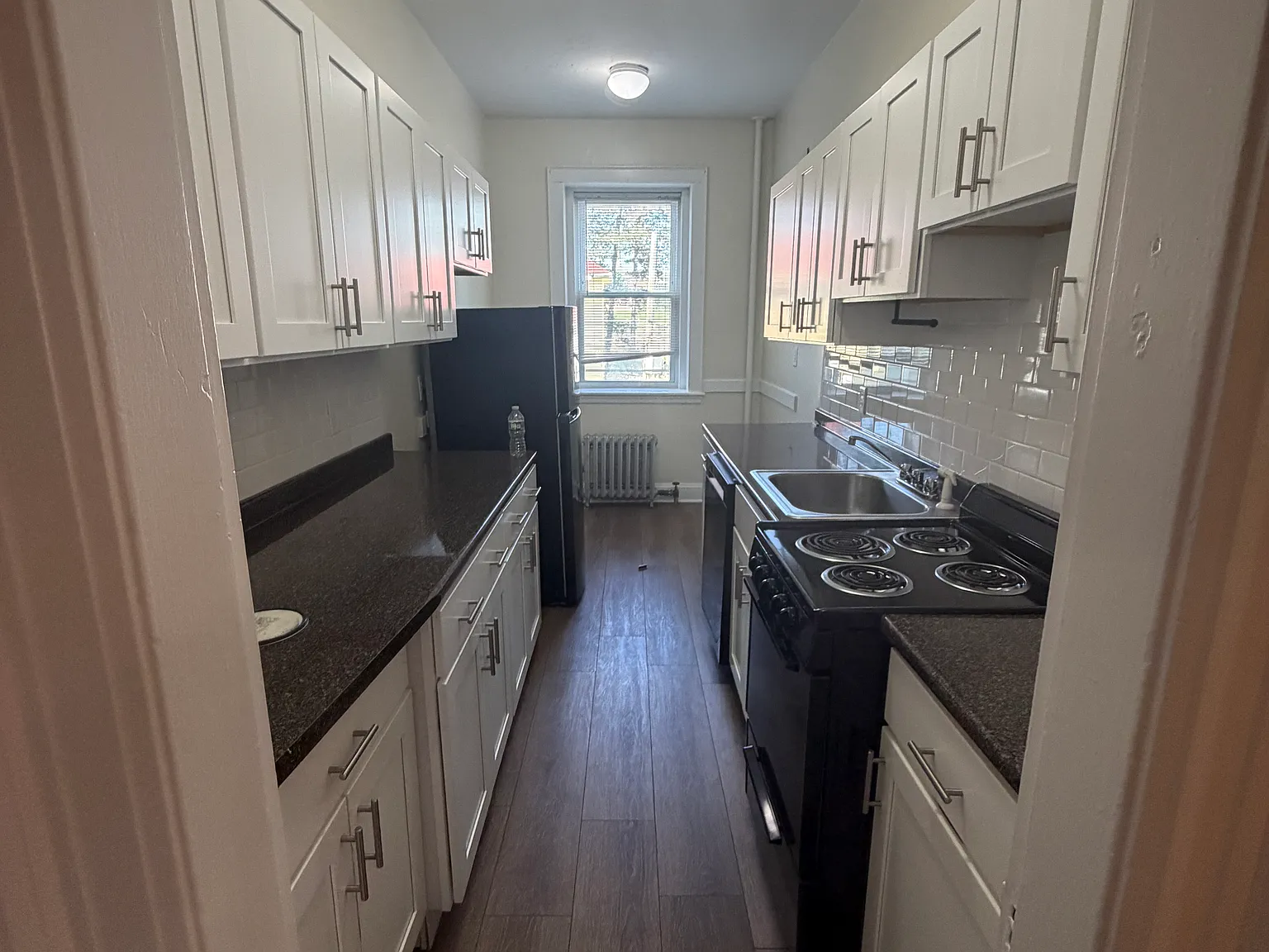 1 bed, 9999 sqft, $2,280 — Photo 2