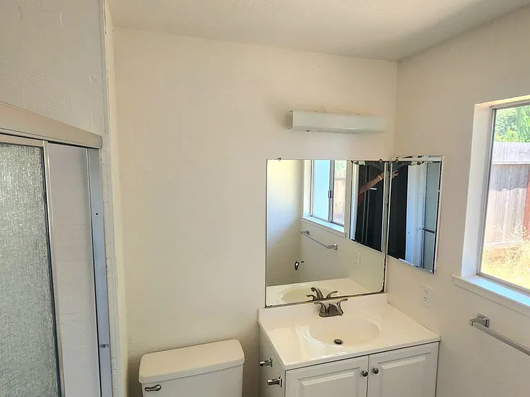 6832-6834 Concert Way — Photo 12