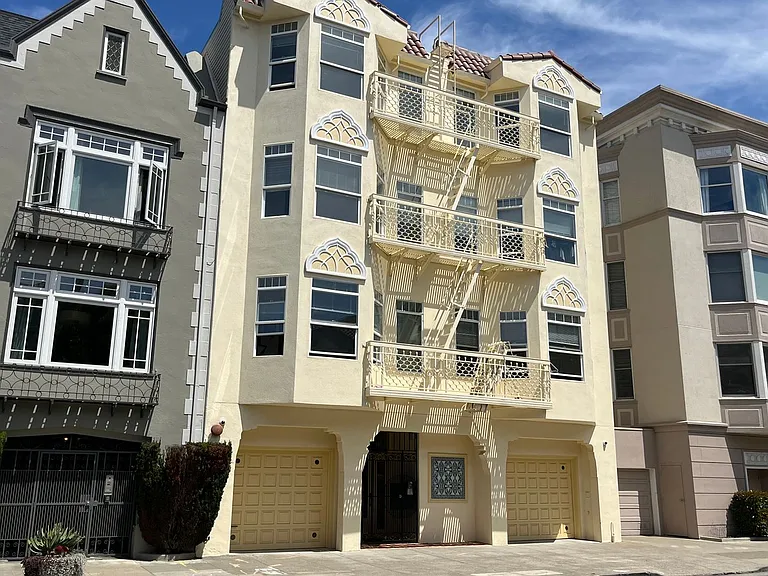 2130 Beach St #202 — Photo 5