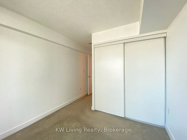 4K Spadina Ave #702 — Photo 10