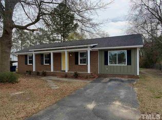 108 Sycamore St, Dunn, NC 28334