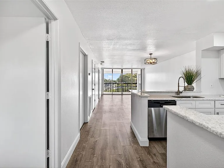 1805 Mariner Dr #52 — Photo 4