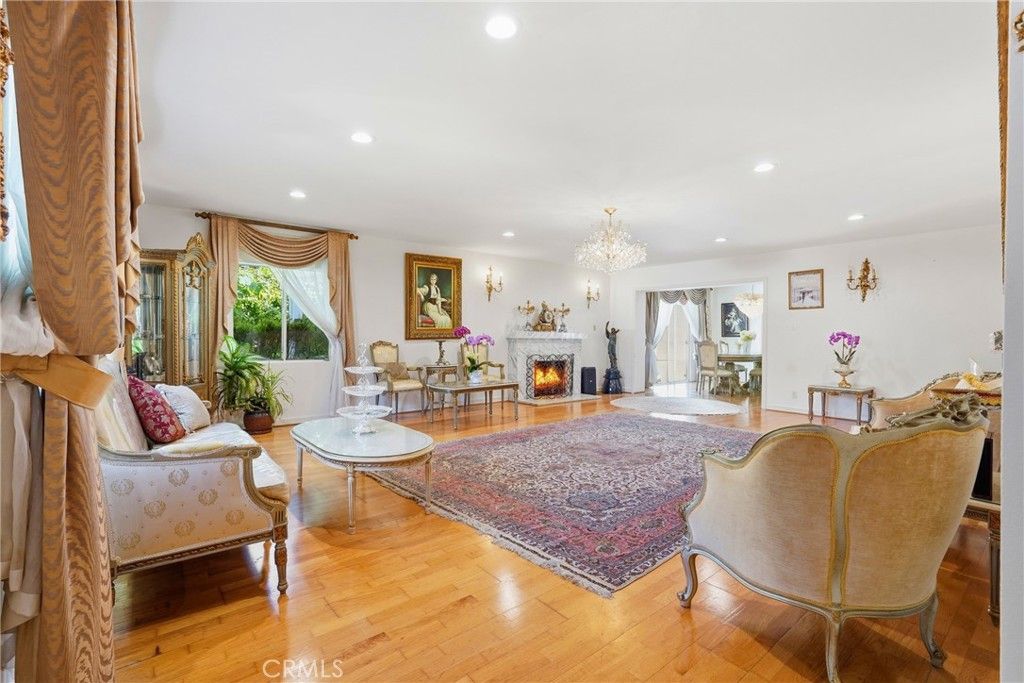 2235 Patricia Ave, Los Angeles, CA - More
