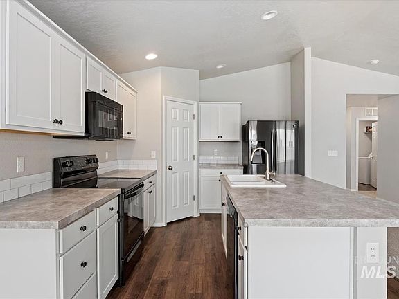 5th image of 1685 SW Levant Way