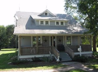 1846 Eden Rd, Abilene, KS 67410