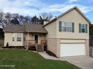 4747 Cabbage Ln, Knoxville, TN 37938