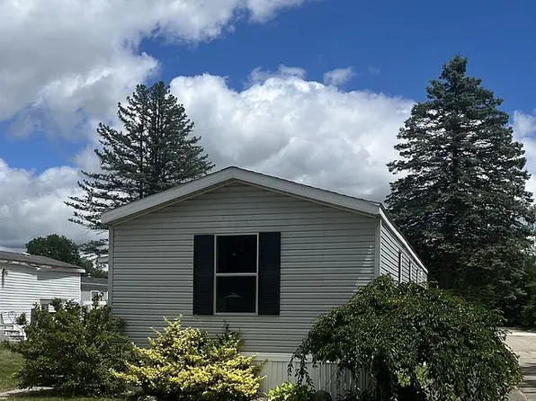 69205 Garver Lake Rd #23, Edwardsburg, MI 49112