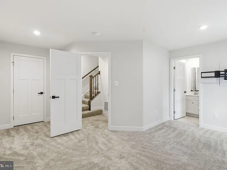 18091 Red Cedar Rd — Photo 31