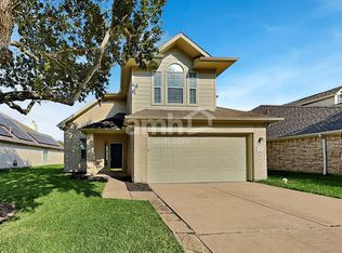 3927 Dogwood Bough Ln, Fresno, TX 77545