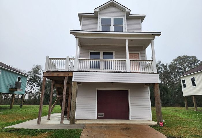 1st image of 6311 White Oak Dr