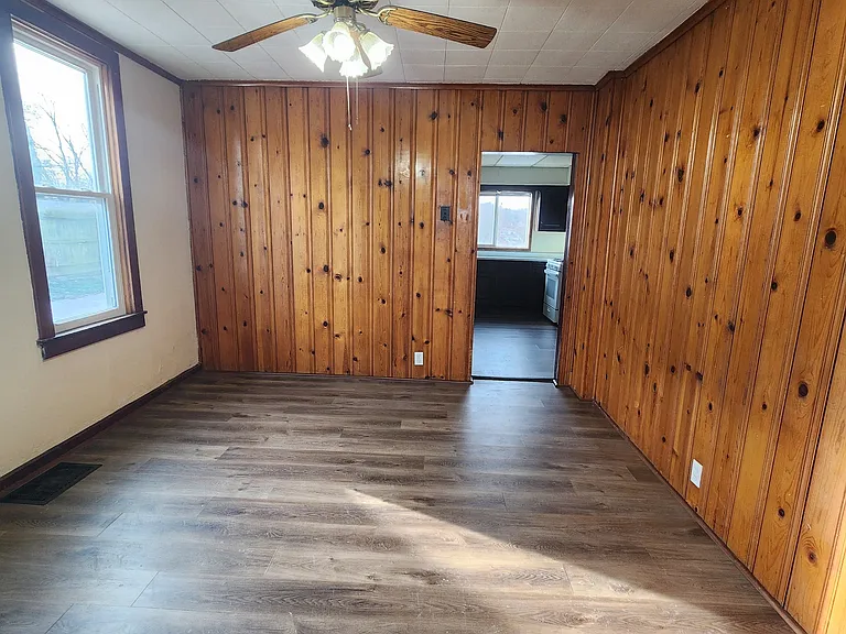 2259 Schroeder St — Photo 22
