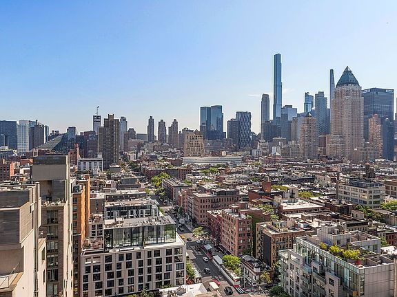 4th image of 500 W 43rd St #20