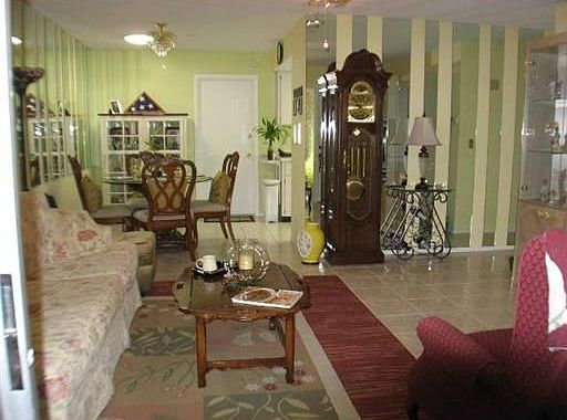 5th image of 2200 Shelly Dr APT D