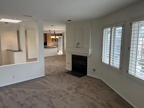 3rd image of 8121 Camino Del Sol Unit 302