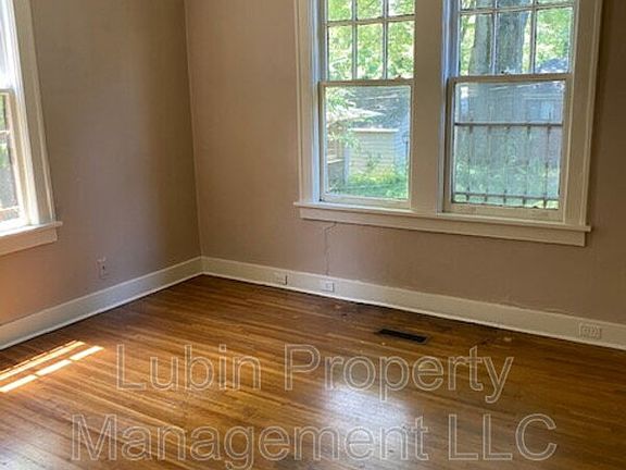 4th image of 2191 Washington Ave #1