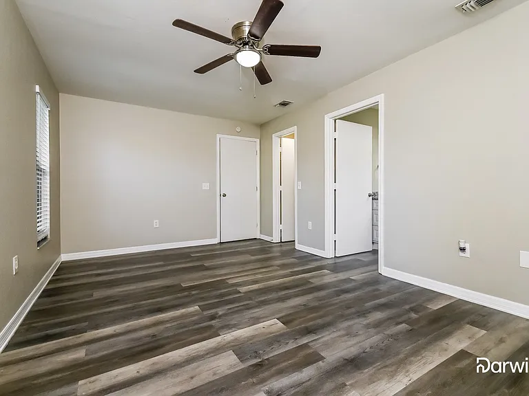 7986 Benjamin Dr — Photo 6