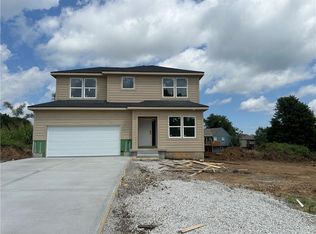 19550 W 208th St, Spring Hill, KS 66083