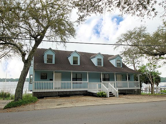 3rd image of 561 Bayshore Dr