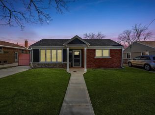 4032 W 107th St, Oak Lawn, IL