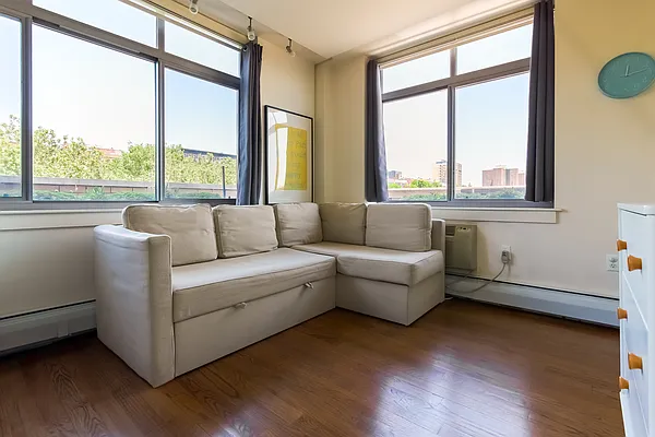 Sold by Bohemia Realty Group | media 14