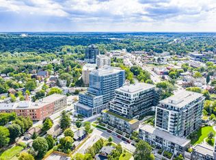 93 Arthur St S #105, Guelph, ON N1E4V1