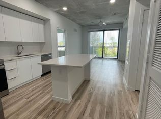 6495 SW 40th St #345, Miami, FL 33155