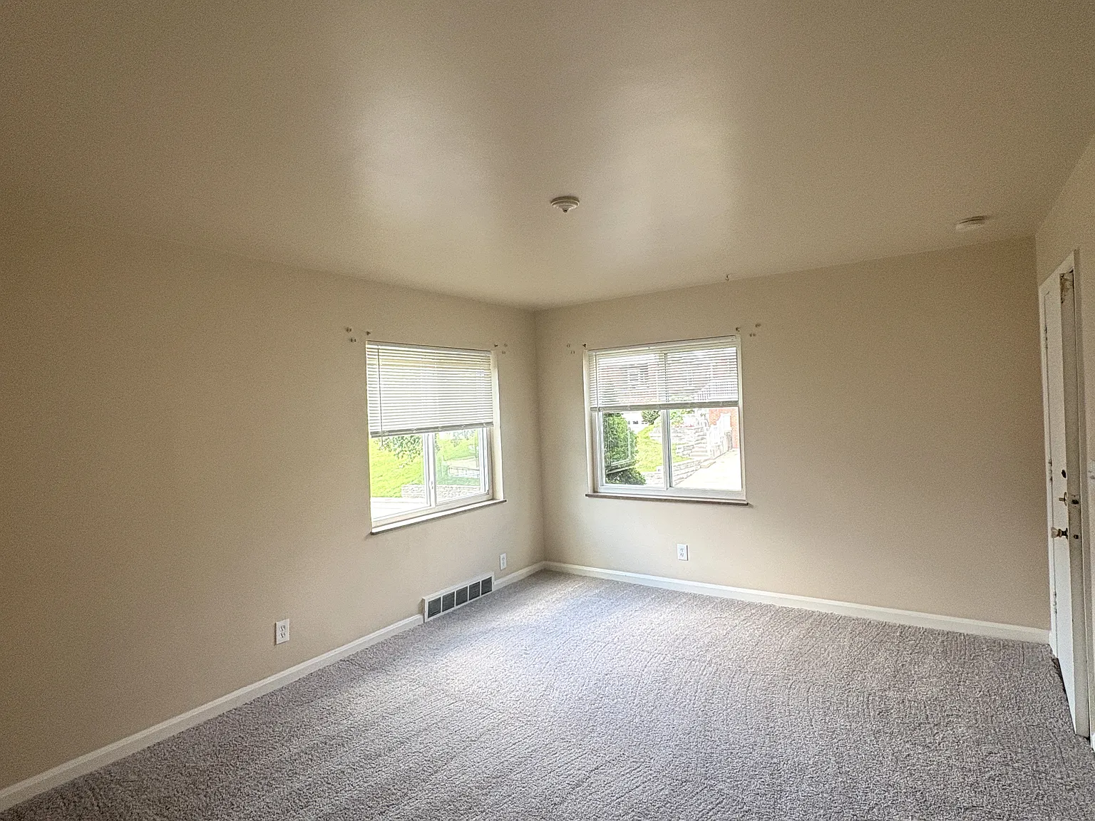 1 bed, $950 — Photo 2