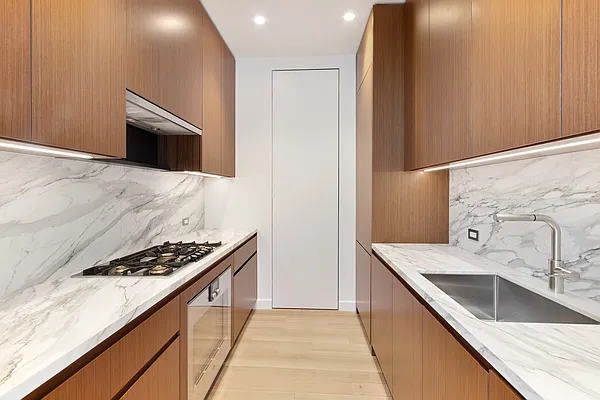 Rented by City Connections Realty | media 5