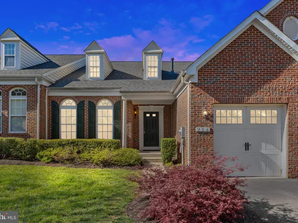 156 Topaz Ct, Warrenton, VA 20186