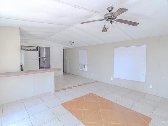 2nd image of 2518 Agave Ave