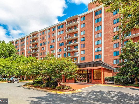 2nd image of 3101 New Mexico Ave NW APT 1112
