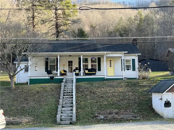 434 Poor Valley Rd, Saltville, VA 24370
