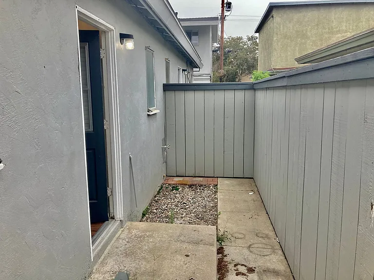 1 Bed/1 Bath Pacific Beach — Photo 10