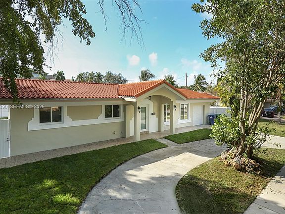 4th image of 8870 SW 87th St
