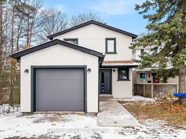 36 Wilson Ct, Barrie, ON L4N 5K8