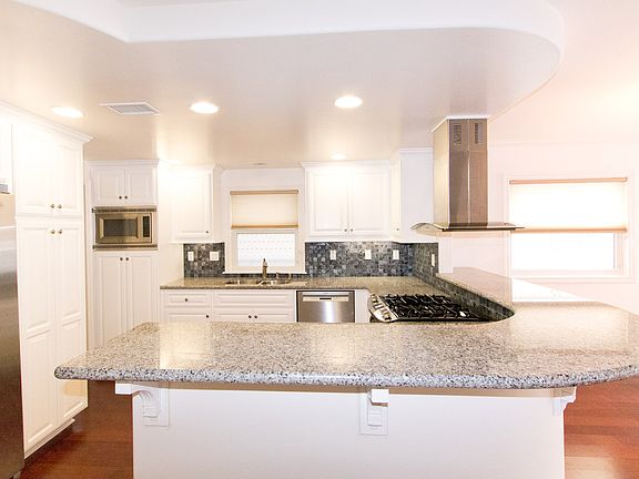 2nd image of 4032 Honeycutt St